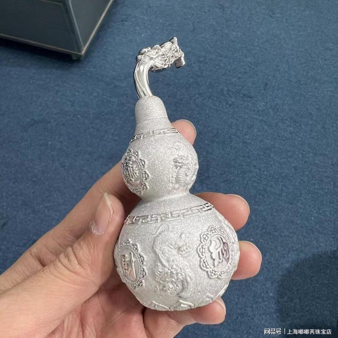 店免费估价现金当场结算安全高效。AG真人平台徐汇区专业钻石回收门(图2)